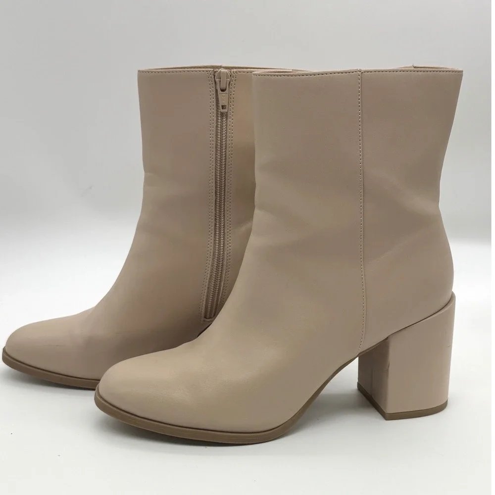 Ankle Boots Women 9 Beige‎ Block Heel Side Zip Round Toe Minimalist Casual